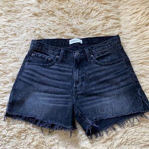 Abercrombie mid rise shorts